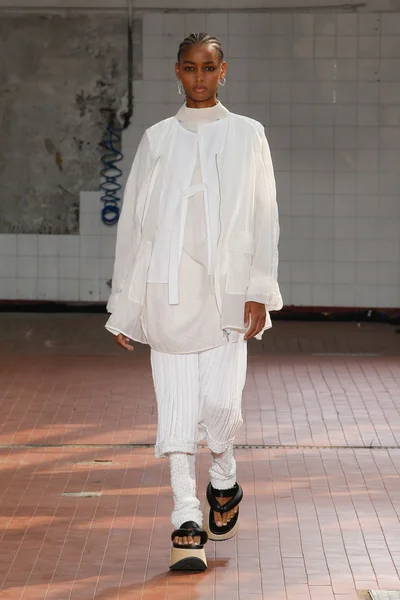 Look 39